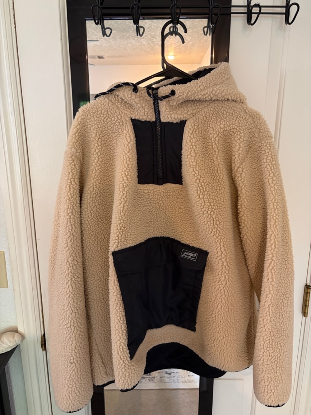 Cozy Sherpa Pullover Hoodie in Creamw with Black Accents